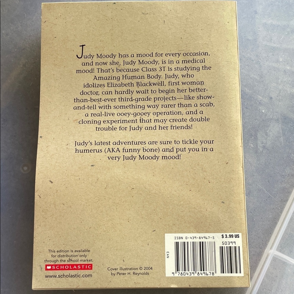 Judy Moody M.D. Book - Picture 2 of 5